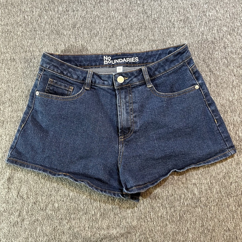 NO BOUNDARIES shorts size 8 Blue Indigo
